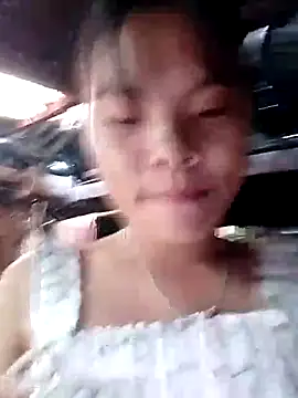 Snapshot of hello-cute chatting on 10/28/25, 12:25 hello-cute online show from 10/28/25, 12:25