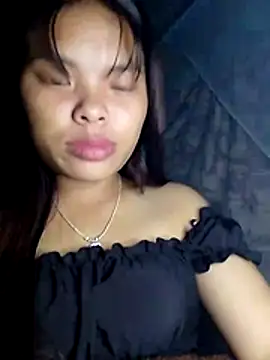 Snapshot of hello-cute chatting on 10/28/25, 03:58 hello-cute online show from 10/28/25, 03:58