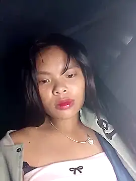 Snapshot of hello-cute chatting on 10/31/25, 06:14 hello-cute online show from 10/31/25, 06:14