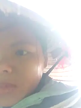 Snapshot of hello-cute chatting on 11/06/25, 02:23 hello-cute online show from 11/06/25, 02:23