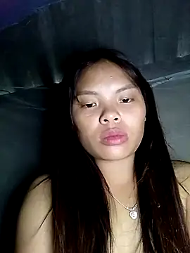 Snapshot of hello-cute chatting on 11/11/25, 02:11 hello-cute online show from 11/11/25, 02:11