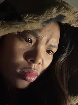 Snapshot of hello-cute chatting on 11/28/25, 06:43 hello-cute online show from 11/28/25, 06:43