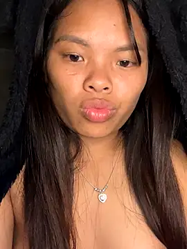 Snapshot of hello-cute chatting on 12/01/25, 03:06 hello-cute online show from 12/01/25, 03:06