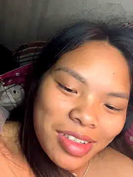 Snapshot of hello-cute chatting on 12/02/25, 03:18 hello-cute online show from 12/02/25, 03:18