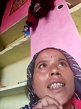 Snapshot of Cut_itri845 chatting on 11/02/25, 06:16 Cut itri845 online show from 11/02/25, 06:16