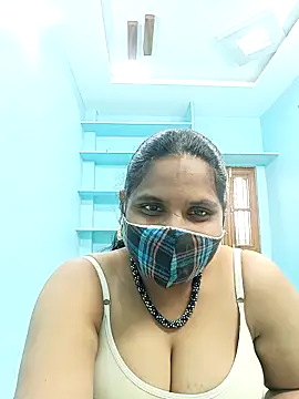 Snapshot of kajal-kajal1 chatting on 10/22/25, 06:35 kajal-kajal1 online show from 10/22/25, 06:35