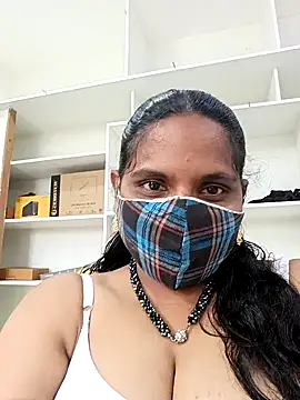 Snapshot of kajal-kajal1 chatting on 10/23/25, 09:19 kajal-kajal1 online show from 10/23/25, 09:19