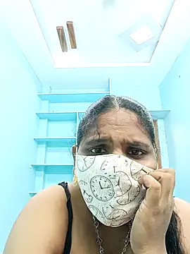 Snapshot of kajal-kajal1 chatting on 10/24/25, 05:15 kajal-kajal1 online show from 10/24/25, 05:15