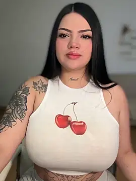 dulcemarianh  online show from 06/18/26, 04:02