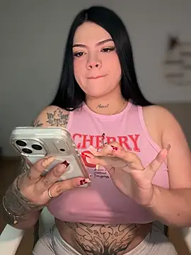 dulcemarianh  online show from 06/23/26, 04:10