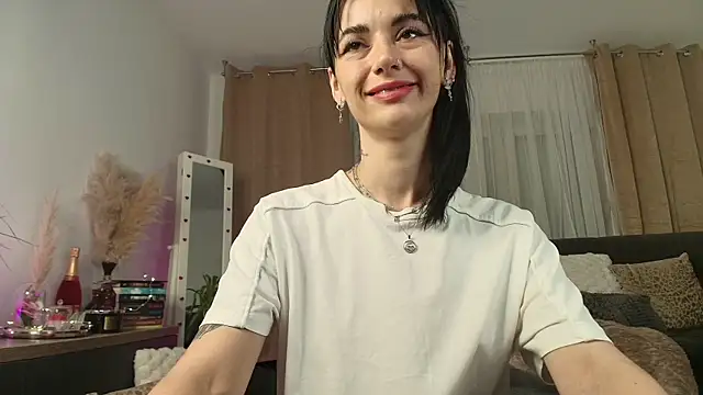 JacquelineHex online show from 07/05/26, 02:18