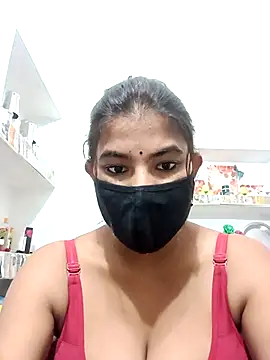 Snapshot of Hot_radhaji chatting on 11/11/25, 04:07 Hot radhaji online show from 11/11/25, 04:07
