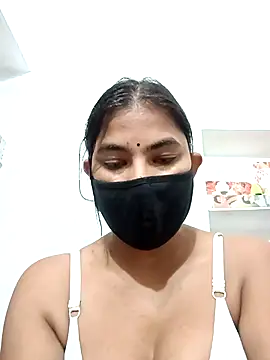 Snapshot of Hot_radhaji chatting on 11/12/25, 07:13 Hot radhaji online show from 11/12/25, 07:13
