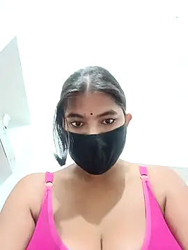 Snapshot of Hot_radhaji chatting on 11/21/25, 04:49 Hot radhaji online show from 11/21/25, 04:49