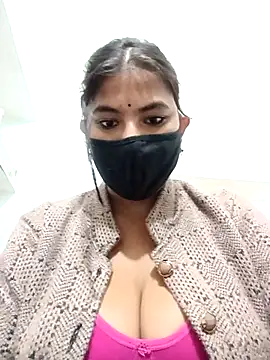 Snapshot of Hot_radhaji chatting on 11/26/25, 05:58 Hot radhaji online show from 11/26/25, 05:58