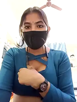 Snapshot of Hot_radhaji chatting on 02/17/26, 03:51 Hot radhaji online show from 02/17/26, 03:51