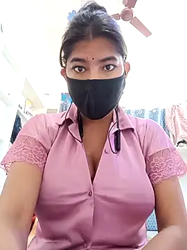 Snapshot of Hot_radhaji chatting on 02/19/26, 01:45 Hot radhaji online show from 02/19/26, 01:45