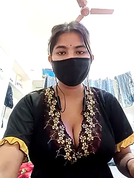 Snapshot of Hot_radhaji chatting on 02/20/26, 06:26 Hot radhaji online show from 02/20/26, 06:26