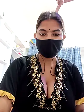 Snapshot of Hot_radhaji chatting on 02/28/26, 03:18 Hot radhaji online show from 02/28/26, 03:18