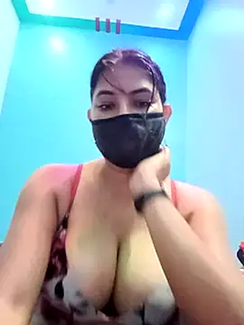 Hot radhaji online show from 07/07/26, 06:58