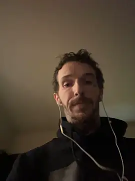 Snapshot of daddysway123 chatting on 10/07/25, 02:25 daddysway123 online show from 10/07/25, 02:25