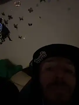 Snapshot of daddysway123 chatting on 10/09/25, 01:03 daddysway123 online show from 10/09/25, 01:03