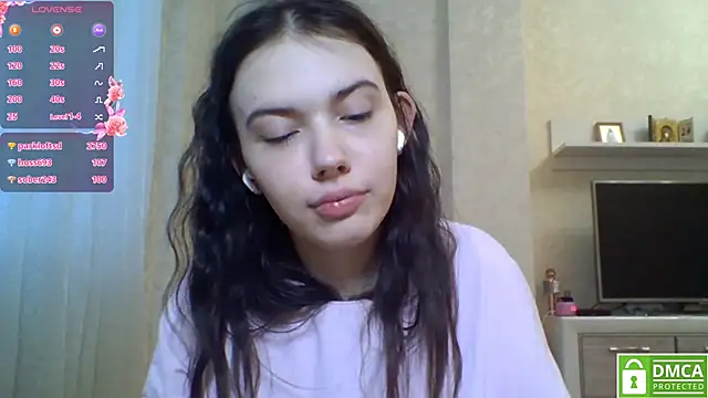 CeyaLier online show from 06/22/26, 03:25