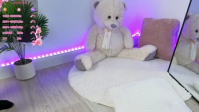 Alexaaa01  online show from 10/14/25, 11:55