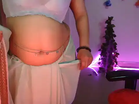 Snapshot of Royal_zara chatting on 10/31/25, 05:47 Royal zara online show from 10/31/25, 05:47