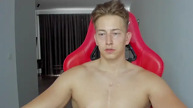 Snapshot of find0m_master chatting on 10/21/25, 03:57 find0m master online show from 10/21/25, 03:57