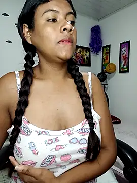 vannesitha25 online show from 11/30/25, 02:10