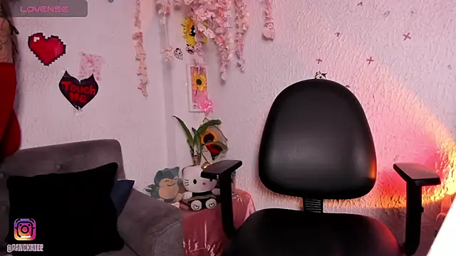 Emilycollei online show from 05/03/26, 02:17
