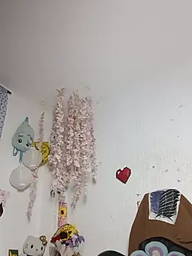 Emilycollei online show from 07/24/26, 07:39