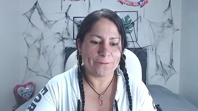 Snapshot of Pamela_jones7 chatting on 10/15/25, 03:06 Pamela jones7 online show from 10/15/25, 03:06