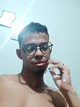 Snapshot of biell_lima chatting on 10/15/25, 03:50 biell lima online show from 10/15/25, 03:50