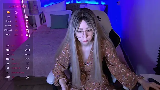 sofiisun online show from 11/19/25, 02:11