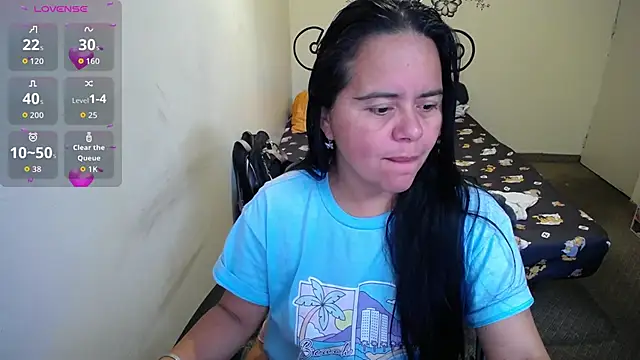 Snapshot of Miss__kendra_ chatting on 01/19/26, 12:20 Miss kendra online show from 01/19/26, 12:20
