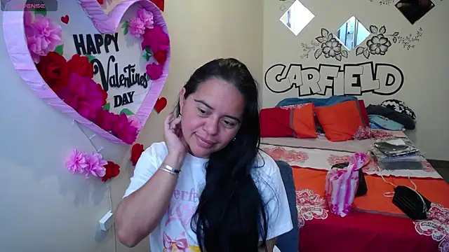 Snapshot of Miss__kendra_ chatting on 02/15/26, 04:58 Miss kendra online show from 02/15/26, 04:58