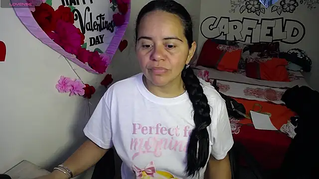 Snapshot of Miss__kendra_ chatting on 02/17/26, 02:02 Miss kendra online show from 02/17/26, 02:02