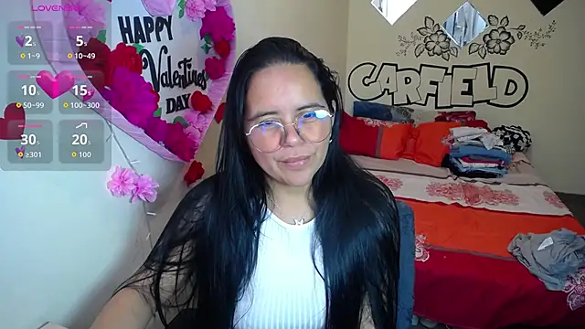 Snapshot of Miss__kendra_ chatting on 02/24/26, 02:26 Miss kendra online show from 02/24/26, 02:26