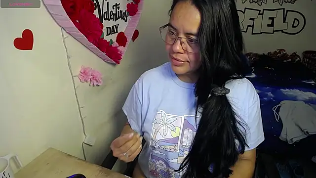 Snapshot of Miss__kendra_ chatting on 04/11/26, 11:47 Miss kendra online show from 04/11/26, 11:47