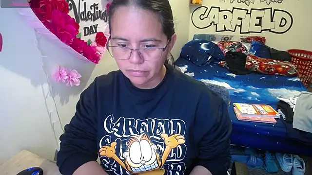 Snapshot of Miss__kendra_ chatting on 04/13/26, 11:27 Miss kendra online show from 04/13/26, 11:27