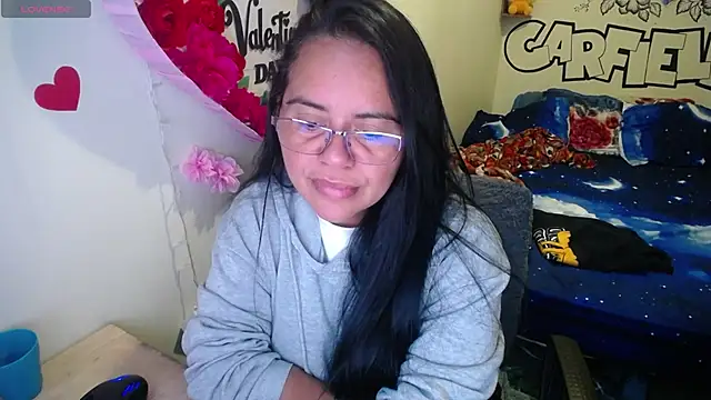 Snapshot of Miss__kendra_ chatting on 04/14/26, 11:16 Miss kendra online show from 04/14/26, 11:16