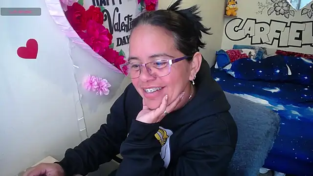 Snapshot of Miss__kendra_ chatting on 05/05/26, 02:36 Miss kendra online show from 05/05/26, 02:36