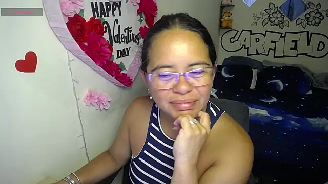 Snapshot of Miss__kendra_ chatting on 05/07/26, 11:37 Miss kendra online show from 05/07/26, 11:37