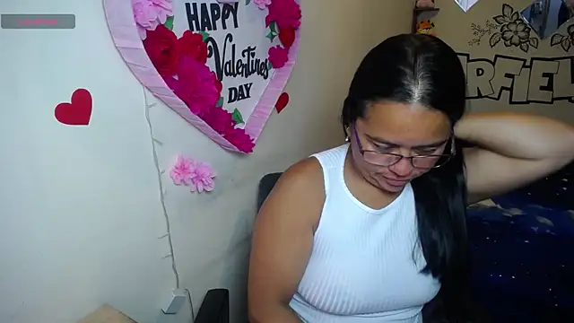Snapshot of Miss__kendra_ chatting on 05/08/26, 11:37 Miss kendra online show from 05/08/26, 11:37