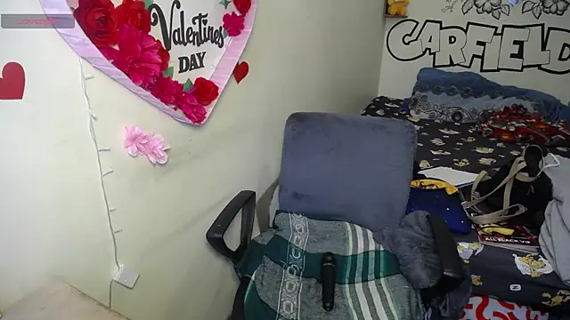 Snapshot of Miss__kendra_ chatting on 05/11/26, 04:04 Miss kendra online show from 05/11/26, 04:04