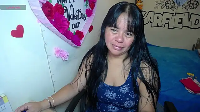 Snapshot of Miss__kendra_ chatting on 05/16/26, 12:48 Miss kendra online show from 05/16/26, 12:48