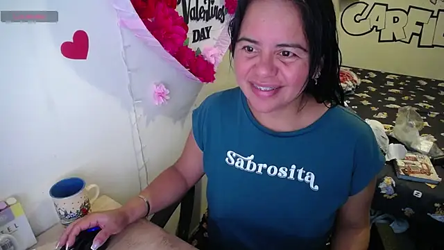 Snapshot of Miss__kendra_ chatting on 06/19/26, 11:47 Miss kendra online show from 06/19/26, 11:47