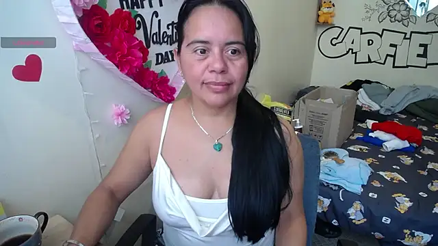 Snapshot of Miss__kendra_ chatting on 07/06/26, 04:31 Miss kendra online show from 07/06/26, 04:31